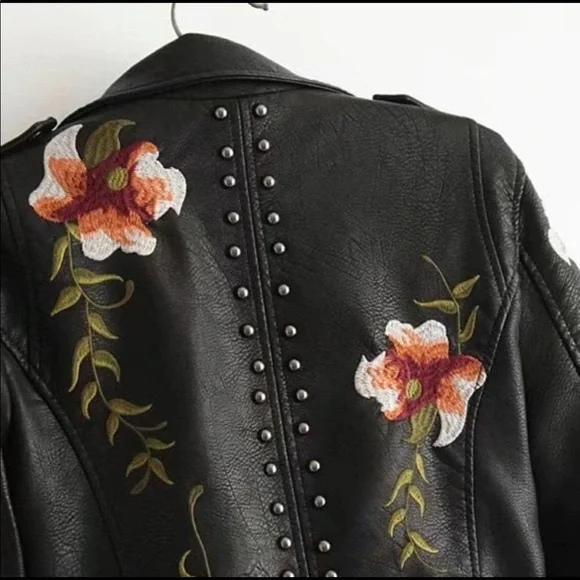 Frank Lyman Design NWT Embroidered Moto Jacket size L - Picture 12 of 16